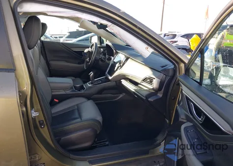 2023 Subaru Outback Onyx Edition z USA, uszkodzony, nr VIN 4S4BTAJC4P3132858